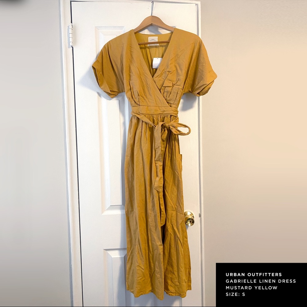 UO Gabrielle Linen Midi Wrap Dress